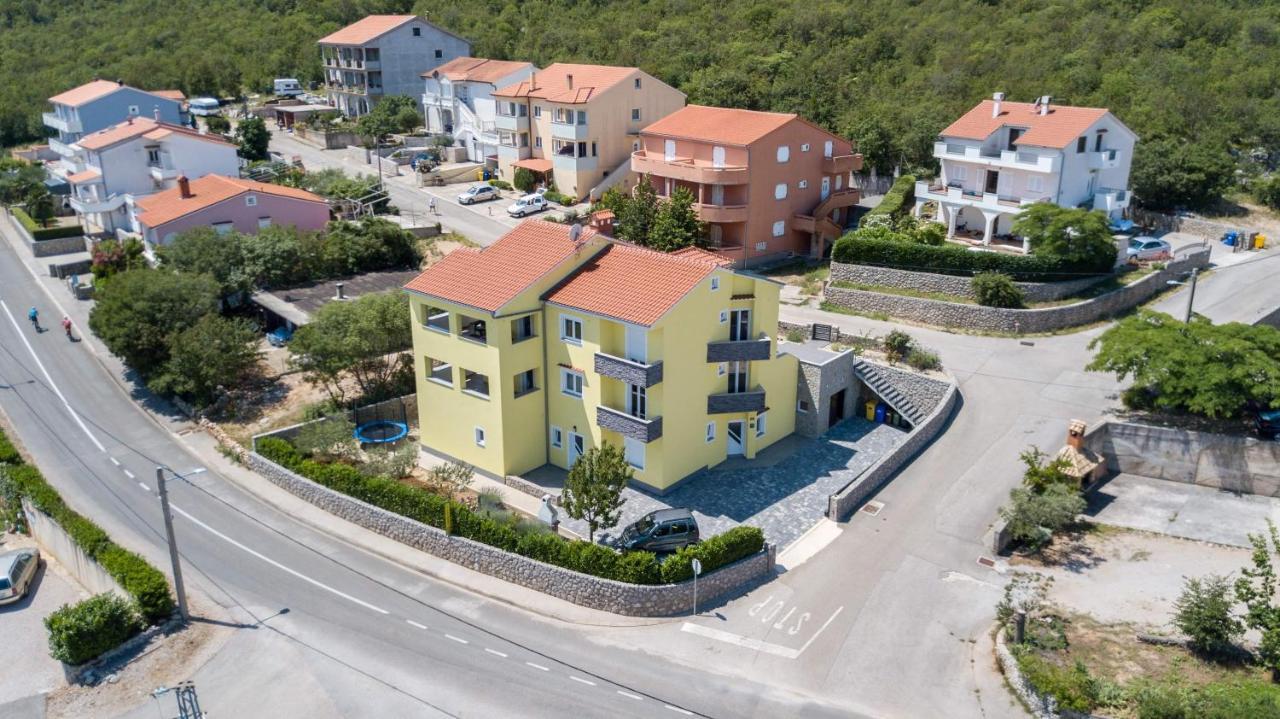 Apartments Jana Salatic Luaran gambar
