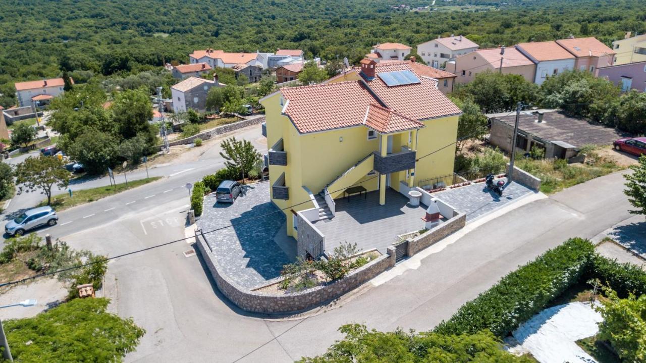 Apartments Jana Salatic Luaran gambar