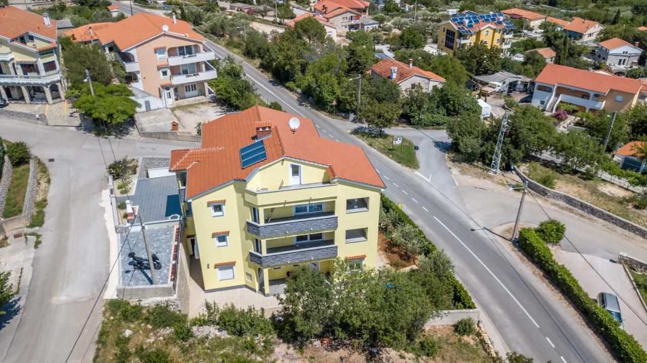 Apartments Jana Salatic Luaran gambar