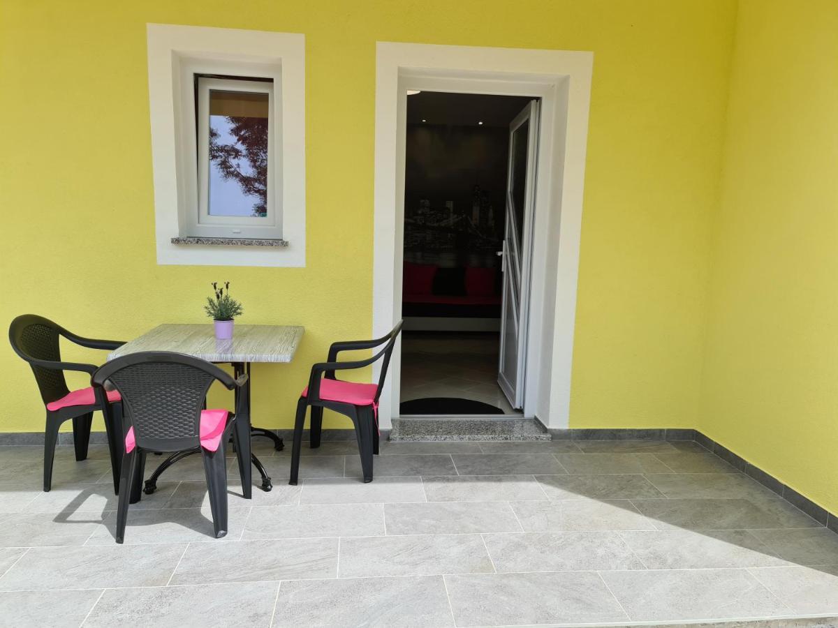 Apartments Jana Salatic Luaran gambar