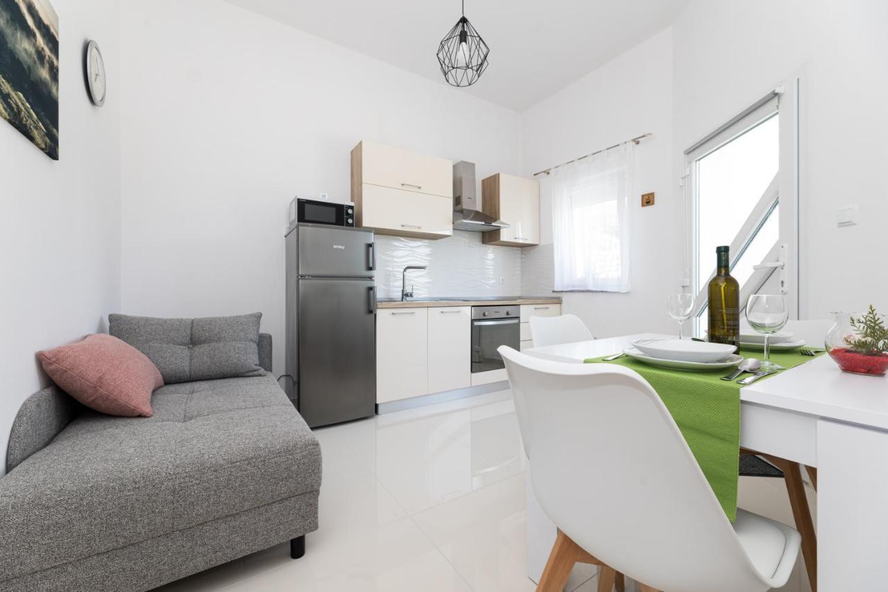 Apartments Jana Salatic Luaran gambar