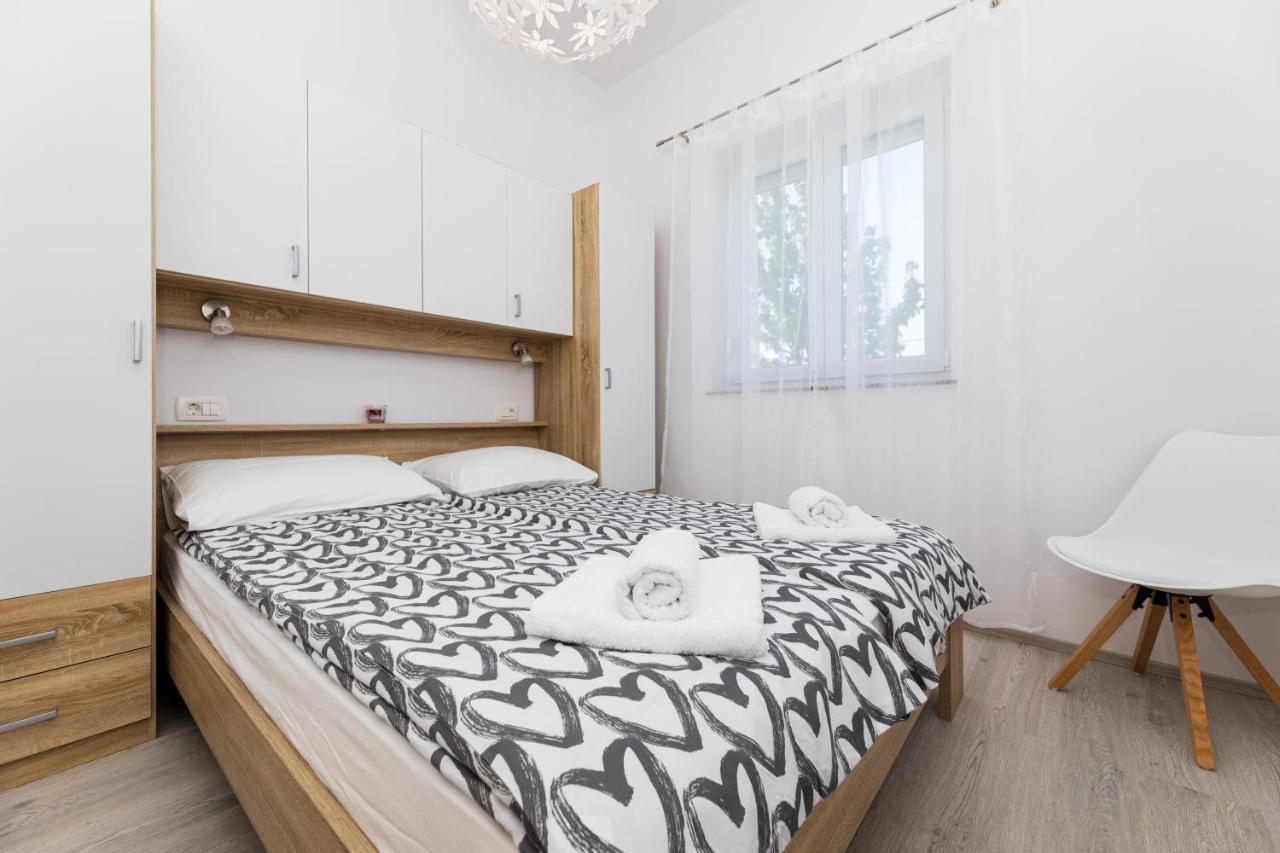 Apartments Jana Salatic Luaran gambar
