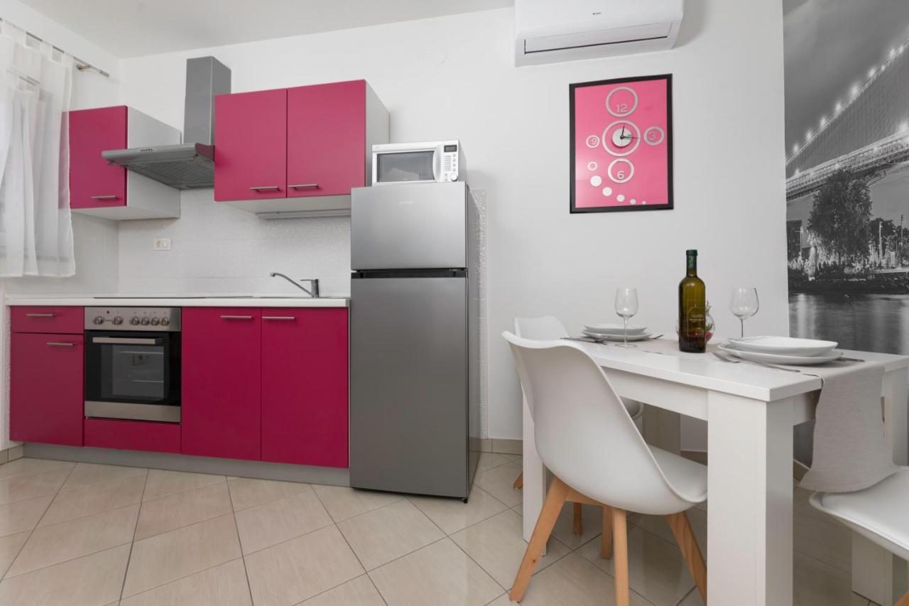 Apartments Jana Salatic Luaran gambar