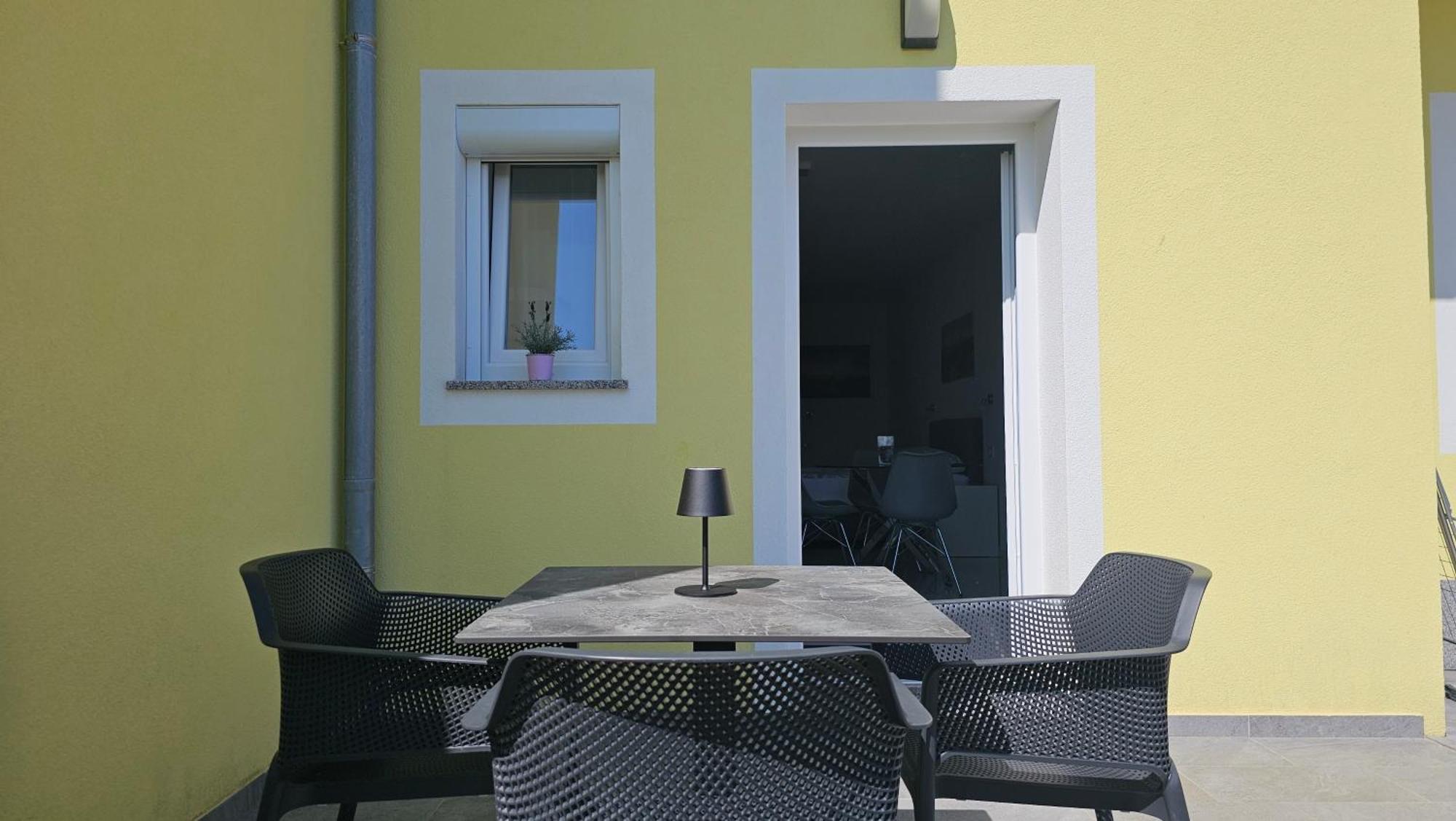 Apartments Jana Salatic Bilik gambar