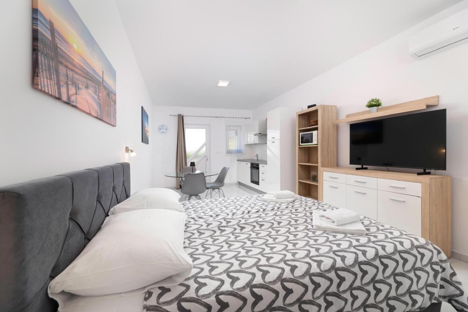 Apartments Jana Salatic Bilik gambar