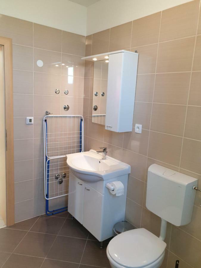 Apartments Jana Salatic Luaran gambar
